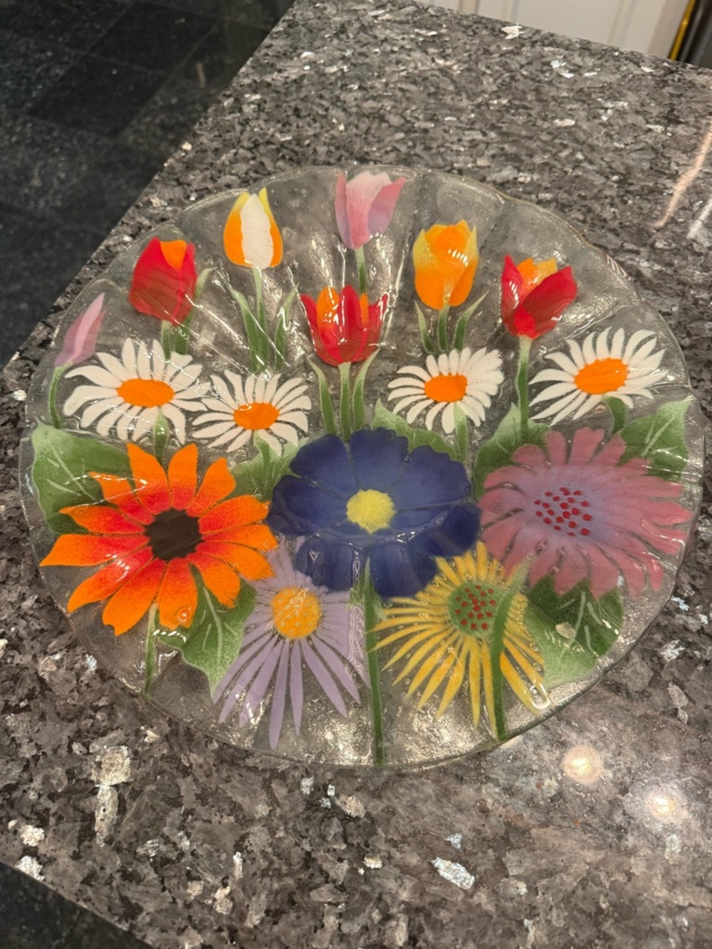 William McGrath Fusion Art Glass "Summer Garden" plate Floral